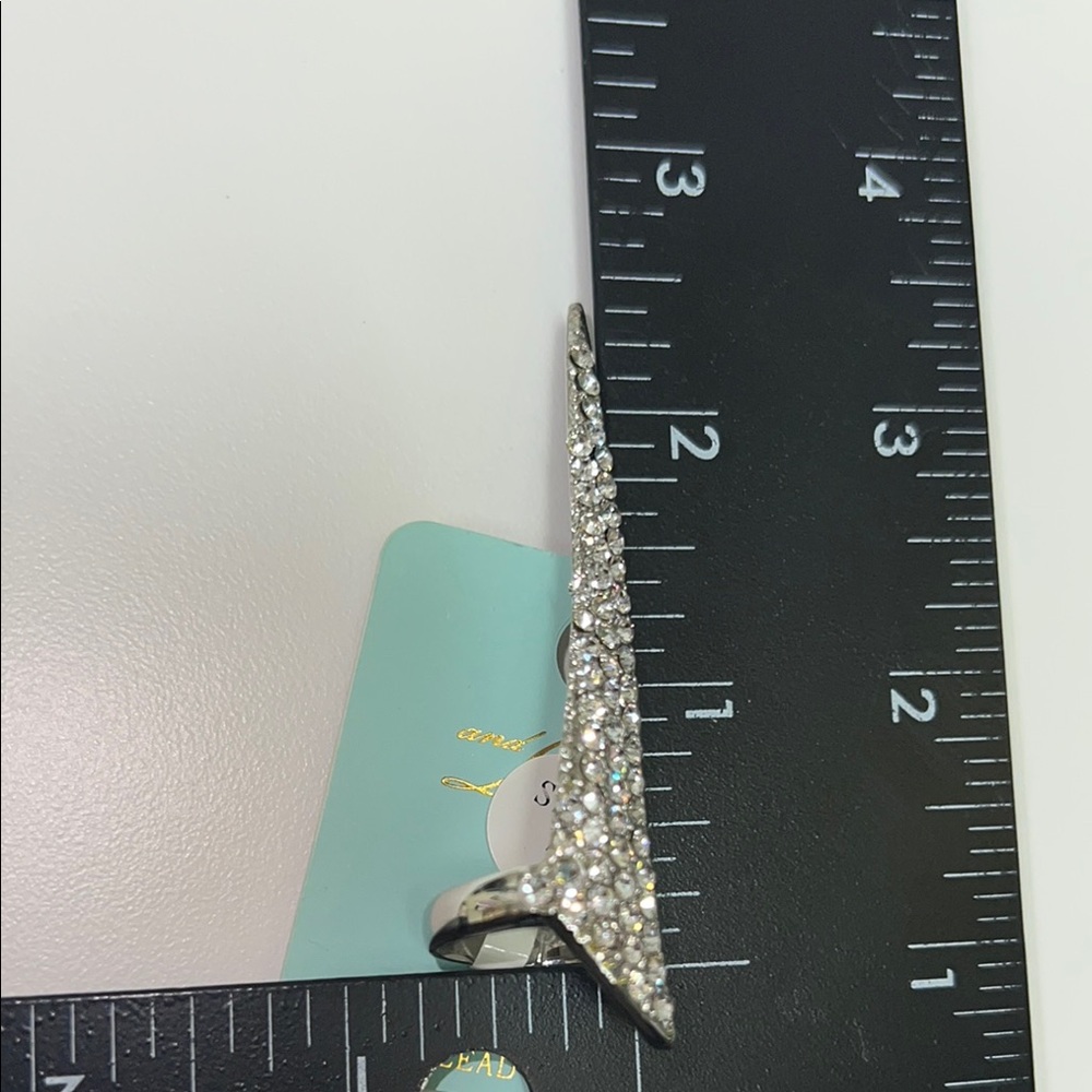 Silver Rhinestone Ring with Sparkling Embellishments